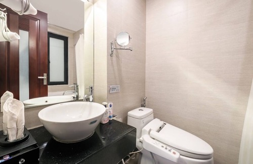 Van Mieu Hotel | A25 Hotel - 88 Nguyen Khuyen