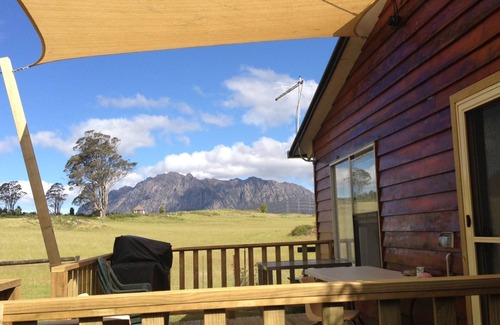 Promised Land Cottage | AAA Granary Accomm - Gumnut 2 bedroom Cottage