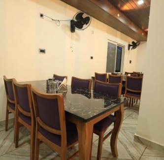 Udaipur District Hotel | Aaravs rooms and restaurant