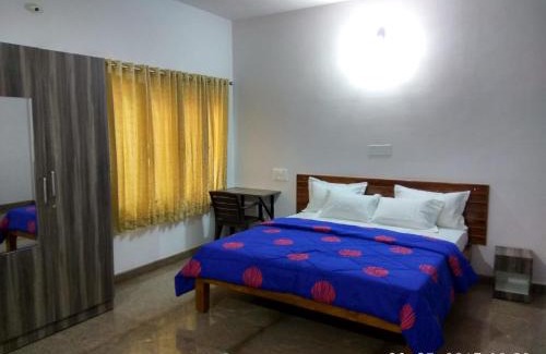 Vijayanagar 1st Stage House | Aashraya Home Stay