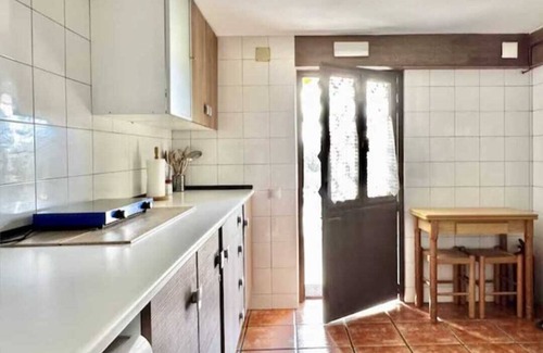 Galapagar Cottage | Abantos-the house in Galapagar. Apartment with direct access to the pool and lawn