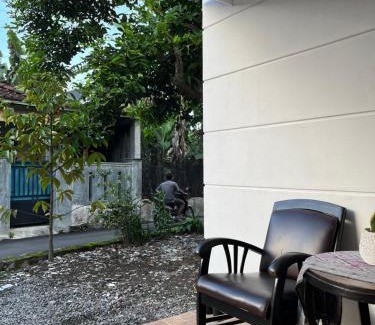 Ngaglik Villa | Abbaty House