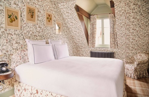 Cernay-la-Ville Hotel | Abbaye des Vaux De Cernay by Paris Society