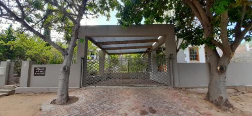Montagu House | Abigail's Garden Cottage