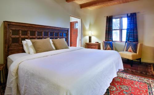 Abiquiu Hotel | Abiquiu Inn