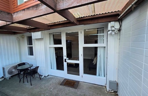 Miramar Apartment | Abode for Two (and a Few Paws!)