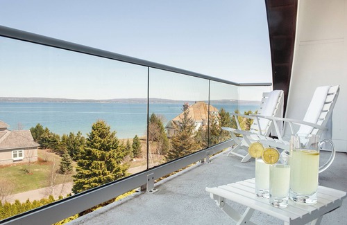 Bay Harbor Condo | Above It All - Timeless 420
