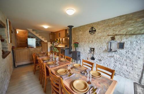 Aiglepierre House | ABRICOSY Maison de campagne 6 personnes Aiglepierre