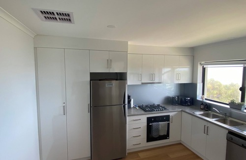 Semaphore Park Apartment | Absolute beachfront 2 bedroom upstairs unit SAndy Feet 🦶 3