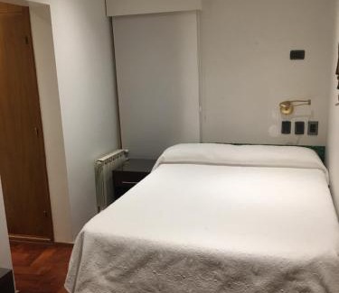 Arguello Apartment | Abudé - Zona Norte, a cuadras de Sanatorio Allende Cerro, Hospital Privado y Estadio Kempes