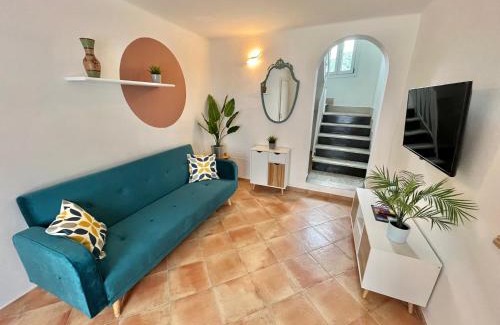 Casanova Lerrone House | [AC & Garden] Olive Grove Oasis