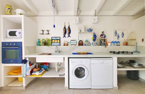 Solfarelli Villa | Acasaammari - 2 Baths, Garden, WiFi, Summer-Kitchen, by the SEA, public POOL