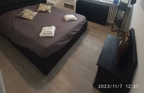 Quartiere XX Ardeatino Apartment | Accogliente Attico a Pochi Passi Dall'appia Antica. Rooftop Appia Antica