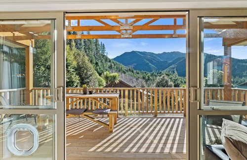 Hanmer Springs House | Acheron Views - a perfect alpine retreat