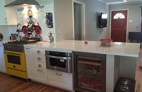 Barton Hills House | ACL special, perfect central luxury location, great music clubs, food, Dogs ok!