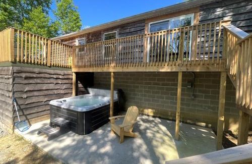 Logan House | Acorn Acres Cabins Buck Run Cottage