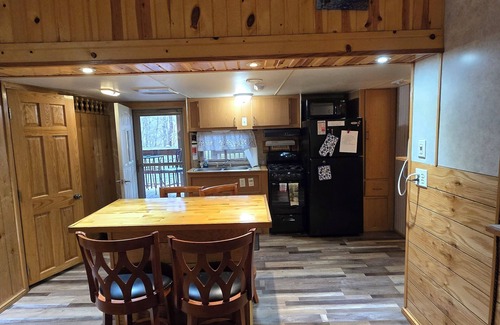 South Bloomingville Cottage | Acorn Cottage located in Hocking Hills