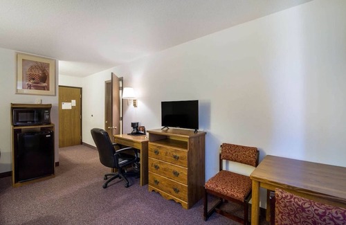 Medora Bed & Breakfast | Actual Driving 30 miles from Park And MedoranLocated near by Brewery &restaurant