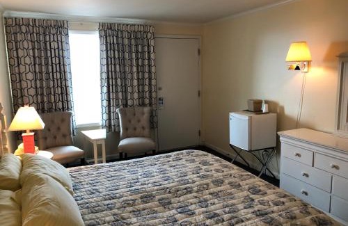 Dewey Beach Hotel | Adams Ocean Front Resort
