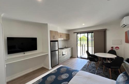 Mitcham Resort | Adelaide Brownhill Creek Tourist Park