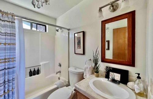 Pine Mountain Club House | ADELAIDE HILL IN PINE MOUNTAIN CLUB BREATHTAKING VIEWS 3Bd 3Bth SPA TUB
