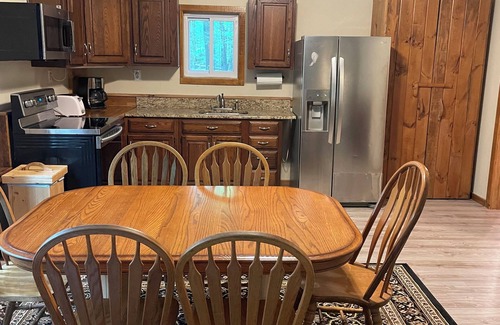 Croghan Cabin | Adirondack Cabin w/Kayaks, Direct Snowmobile&ATV Trails, Swimming, Hiking, WiFi