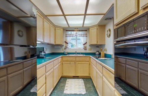 Port Orford House | Admiral's Landing