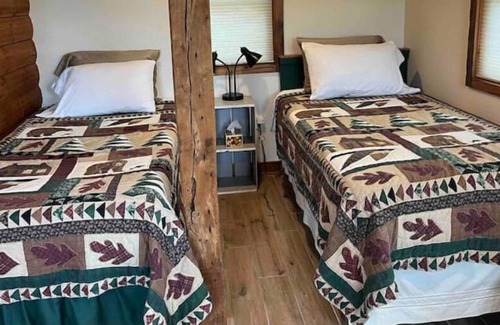 Woodward Cabin | Adorable 1 Room Country Cabin