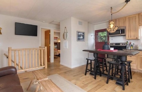 Balsam Lake Cabin | Adorable cabin right on Balsam Lake with gradual slope to Lake.