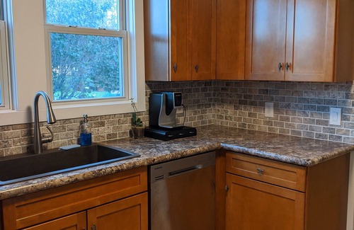 North Greece House | Adorable Cape Cod on Lake Ontario Waterfront
