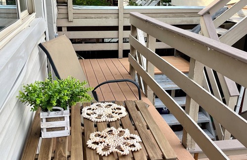 Capitol Hill Apartment | Adorable Carriage House Apartment in the Heart of Denver