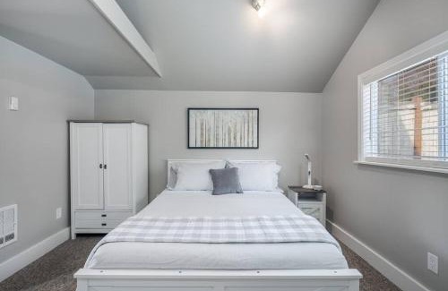 Northwest Everett House | Adorable Cottage near Scenic Waterfront Park