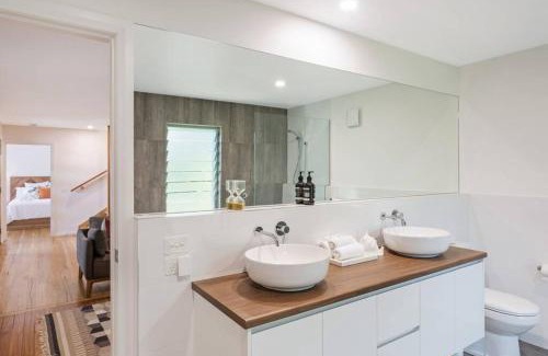 Merimbula House | ADS on Collins - 4 bedroom and Pet Friendly