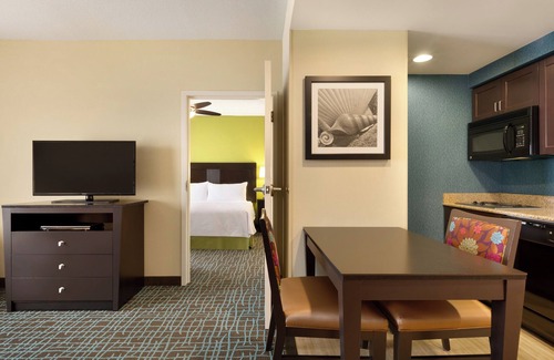 Biggar Hotel | Adventure Awaits! 3 Cozy Units w/Kitchen, Pool
