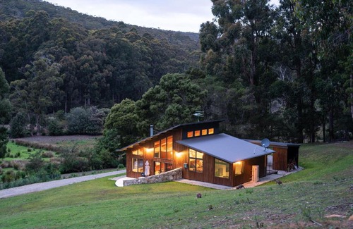Adventure Bay Cabin | Adventure Bay Retreat Bruny Island