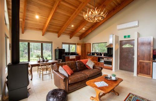 Adventure Bay Cabin | Adventure Bay Retreat Bruny Island