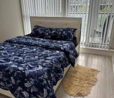The Queensway Apartment | Aesthetic 1 bedroom Apartment