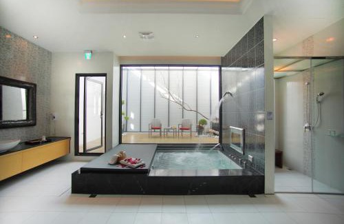 Wuqi District Hotel | Affair motel Co.Ltd