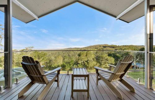 Ravensbourne Ski Chalet | Affinity Luxury Studio with Spa and Amazing Views