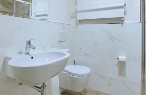 San Fermo della Battaglia House | Affittacamere Brenna