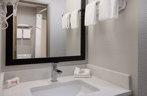 Weedsport House | Affordable Comfort in Weedsport! Pets Allowed, FREE Parking and Breakfast