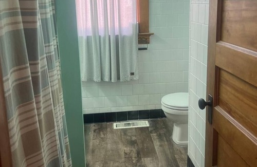 Galesburg House | Affordable cool and nice place to stay when thinking of short vacation