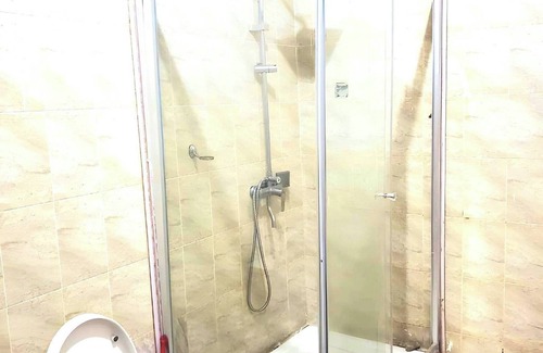 Limete House | Affordable Spacious Apartment in Kinshasa, Limete Resit