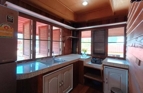Thong Krut Villa | Aforetime Village in Samui