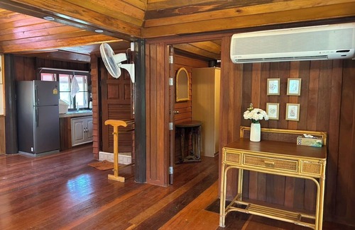 Thong Krut Villa | Aforetime Village in Samui
