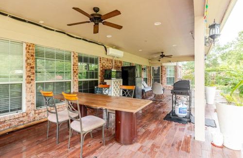 Champion Forest Villa | AFRA Home with huge garden Houston, Texas