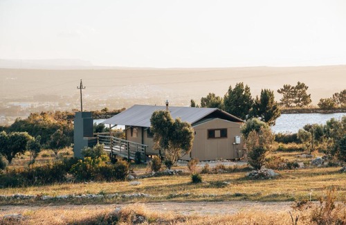 Stanford Ski Chalet | AfriCamps at Stanford Hills