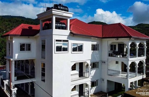 Freetown Apartment | After 5 Apartment 3, 2 spacious en-suite bedrooms