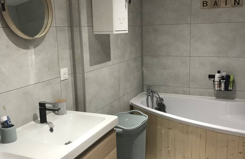 Dieue-sur-Meuse Bed & Breakfast | Agréable Chambre - 2 Couchages - Dieue