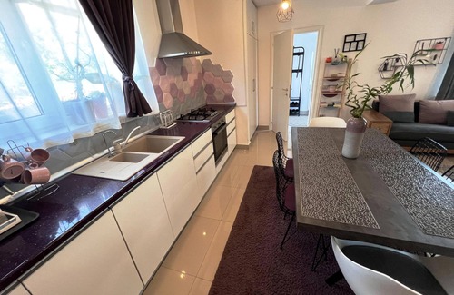 Tunari Villa | AGrey frame Residence Villas